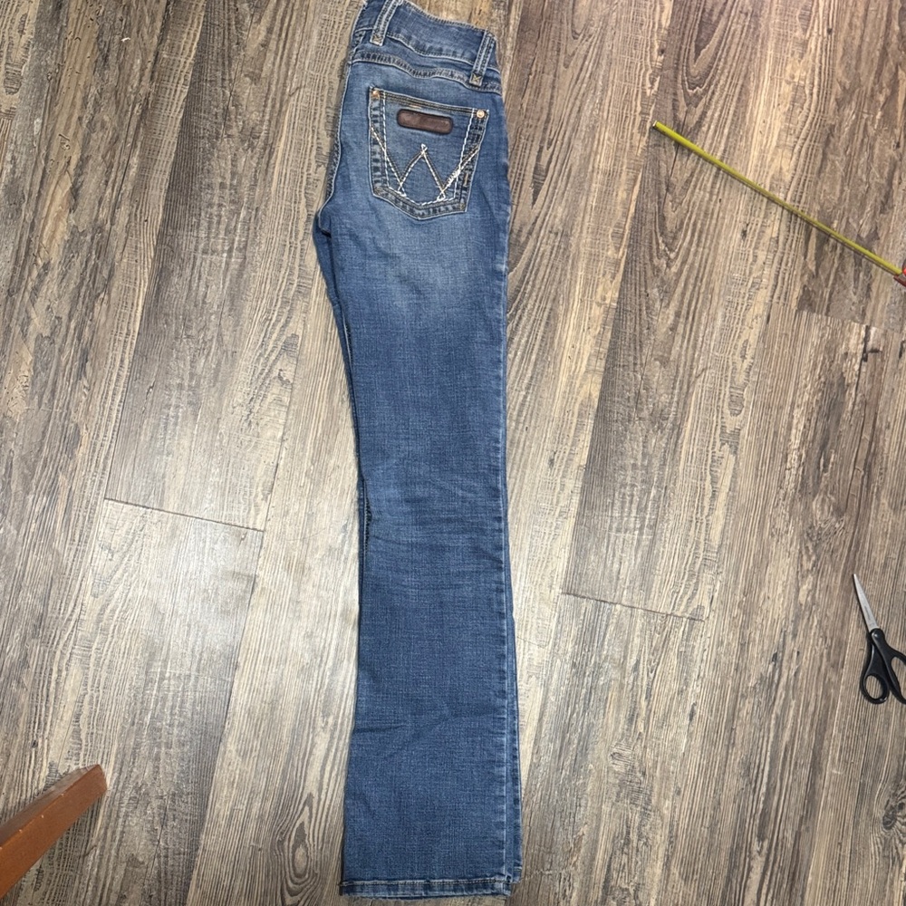Wrangler Women's Boot Cut Jeans in Classic Blue